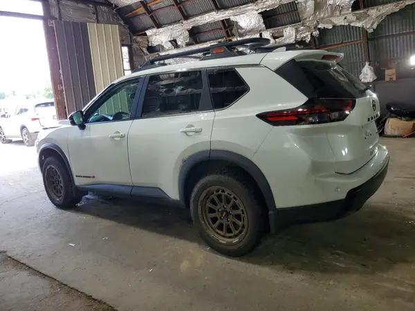 5N1BT3BB7SC790328 2025 NISSAN ROGUE - Image 2