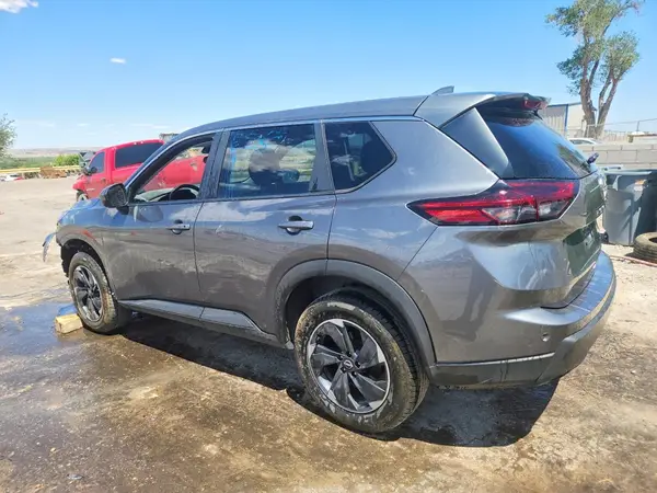 5N1BT3BB7SC793035 2025 NISSAN ROGUE - Image 2