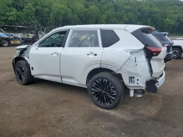 5N1BT3BB7TC795563 2026 NISSAN ROGUE - Image 2