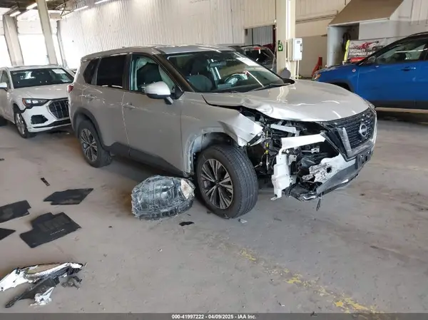 5N1BT3BB8NC689562 2022 NISSAN ROGUE - Image 1