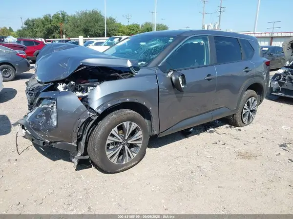5N1BT3BB8PC909902 2023 NISSAN ROGUE - Image 2