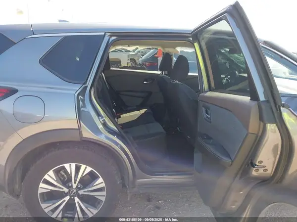 5N1BT3BB8PC909902 2023 NISSAN ROGUE - Image 8