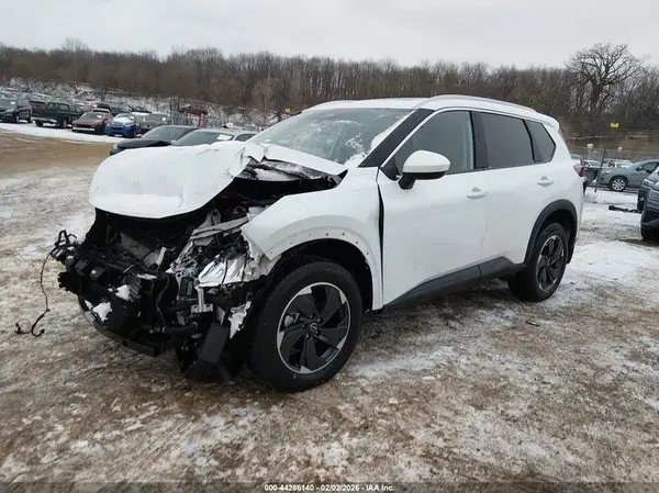 5N1BT3BB8RC672539 2024 NISSAN ROGUE - Image 2