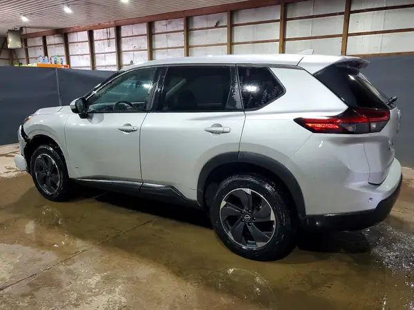 5N1BT3BB8RC685288 2024 NISSAN ROGUE - Image 2