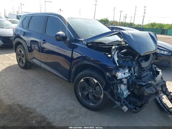5N1BT3BB8RC690538 2024 NISSAN ROGUE - Image 1