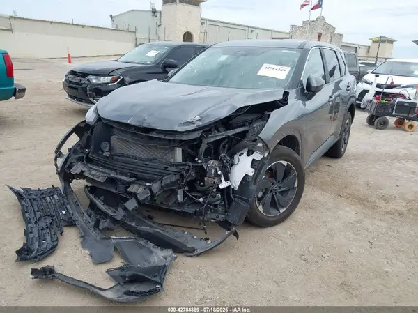 5N1BT3BB8RC698154 2024 NISSAN ROGUE - Image 2