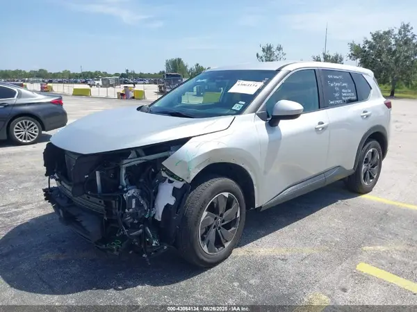 5N1BT3BB8RC753024 2024 NISSAN ROGUE - Image 2