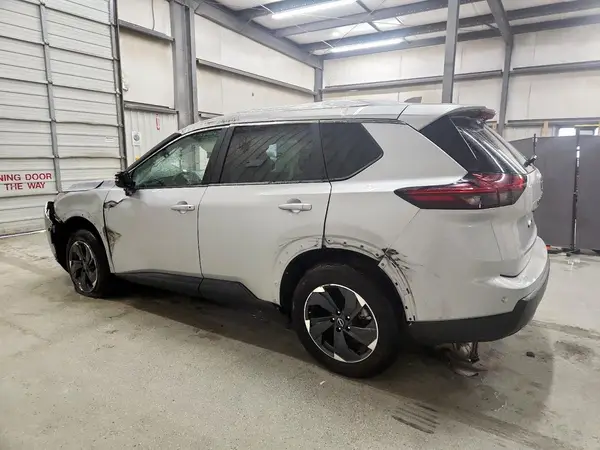 5N1BT3BB8SC812126 2025 NISSAN ROGUE - Image 2