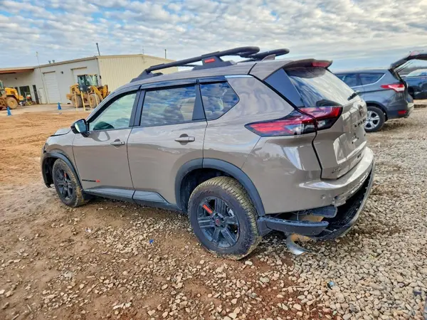 5N1BT3BB8SC825037 2025 NISSAN ROGUE - Image 2