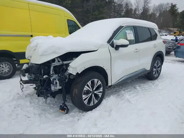 5N1BT3BB9PC742854 2023 NISSAN ROGUE - Image 2