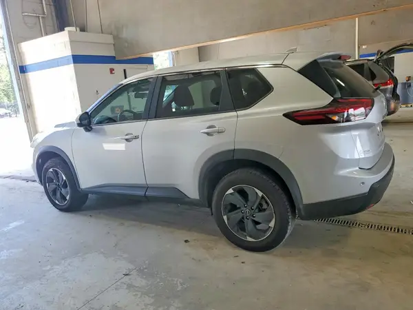 5N1BT3BB9RC704656 2024 NISSAN ROGUE - Image 2