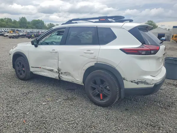 5N1BT3BB9SC829226 2025 NISSAN ROGUE - Image 2