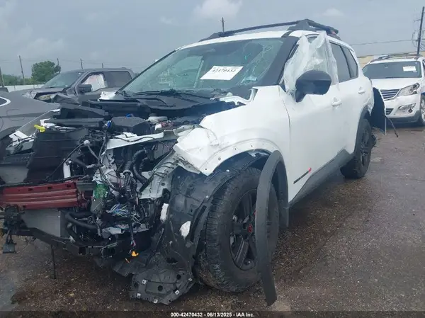 5N1BT3BB9SC833096 2025 NISSAN ROGUE - Image 2