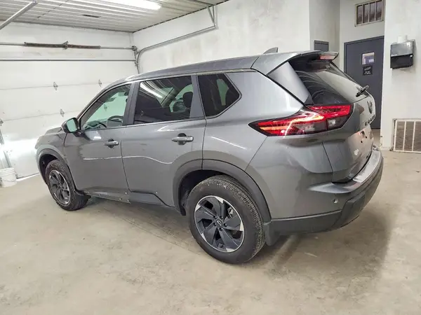 5N1BT3BB9TC705040 2026 NISSAN ROGUE - Image 2