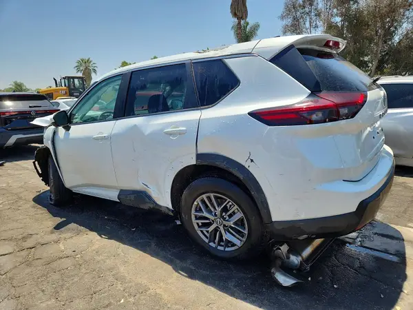 5N1BT3BB9TC753086 2026 NISSAN ROGUE - Image 2