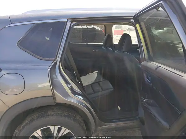5N1BT3BBXNC732301 2022 NISSAN ROGUE - Image 8