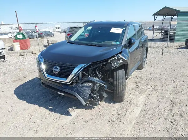 5N1BT3BBXPC884825 2023 NISSAN ROGUE - Image 2