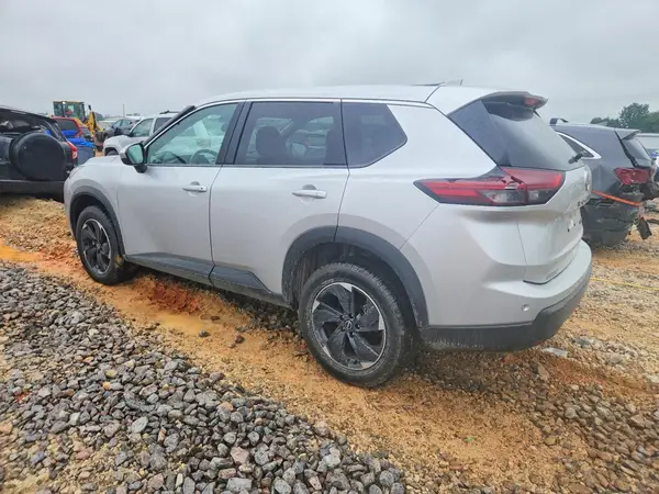 5N1BT3BBXRC690203 2024 NISSAN ROGUE - Image 2