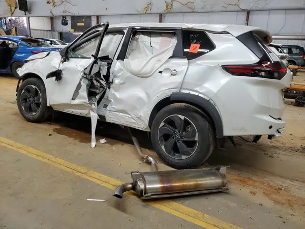 5N1BT3BBXRC690265 2024 NISSAN ROGUE - Image 2