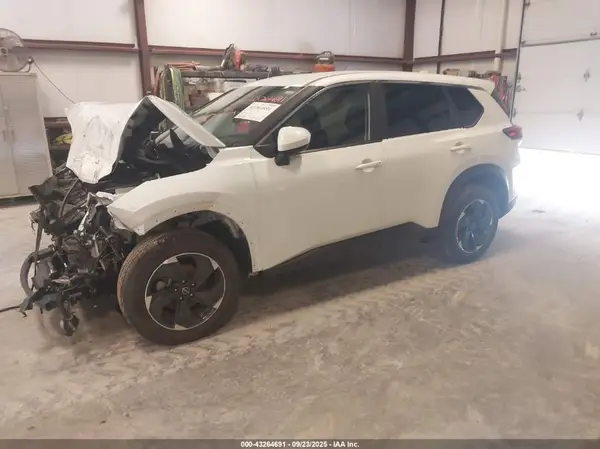 5N1BT3BBXRC694056 2024 NISSAN ROGUE - Image 2