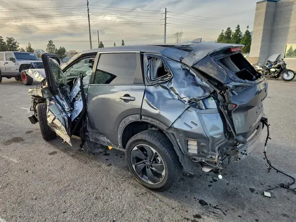 5N1BT3BBXRC708652 2024 NISSAN ROGUE - Image 2