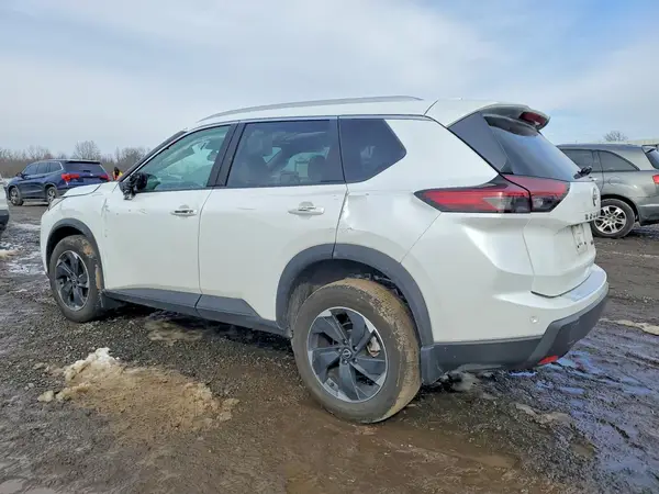 5N1BT3BBXRC736340 2024 NISSAN ROGUE - Image 2