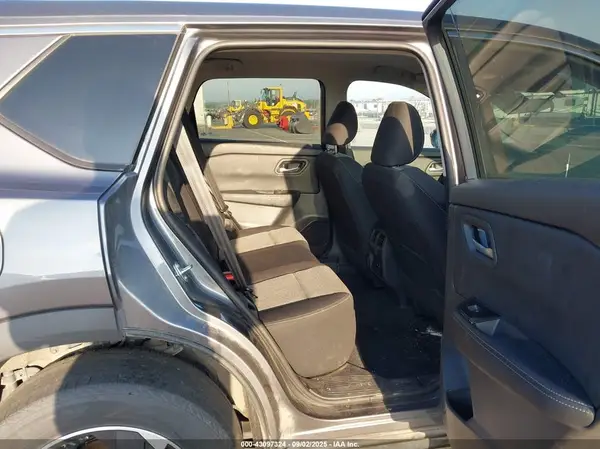 5N1BT3BBXRC757592 2024 NISSAN ROGUE - Image 8