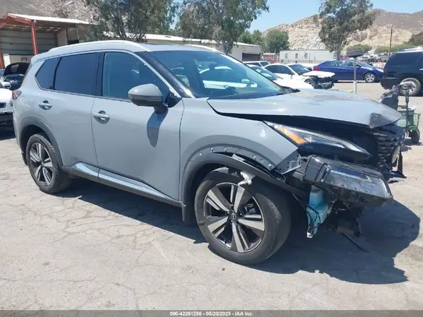 5N1BT3CA2NC703638 2022 NISSAN ROGUE - Image 1