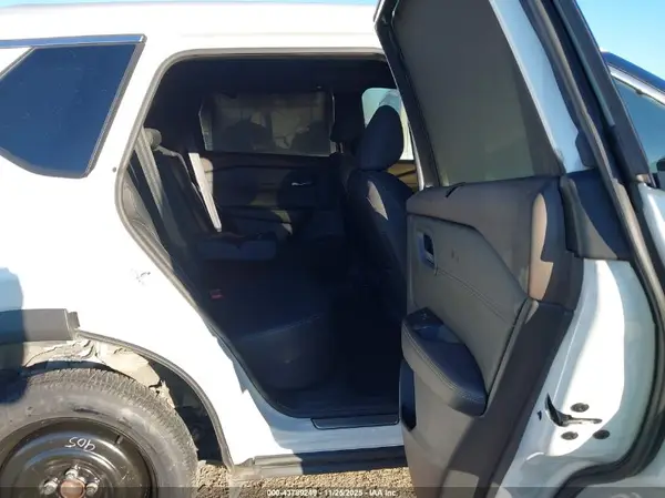 5N1BT3CA2PC682437 2023 NISSAN ROGUE - Image 8
