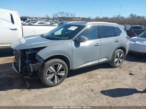 5N1BT3CA2PC884923 2023 NISSAN ROGUE - Image 2
