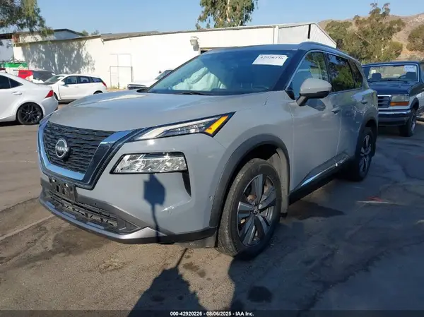 5N1BT3CA2PC885635 2023 NISSAN ROGUE - Image 2