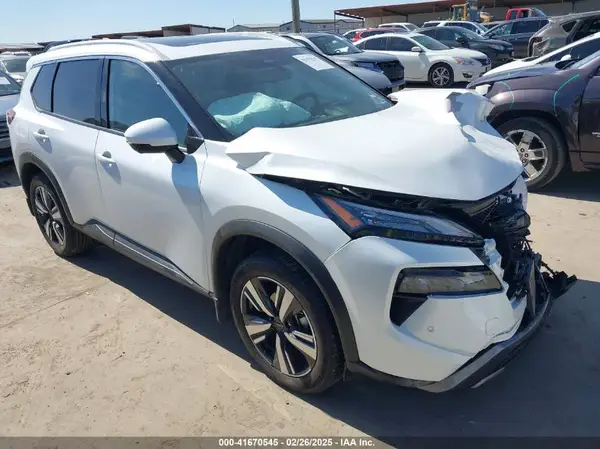 5N1BT3CA2RC720705 2024 NISSAN ROGUE - Image 1