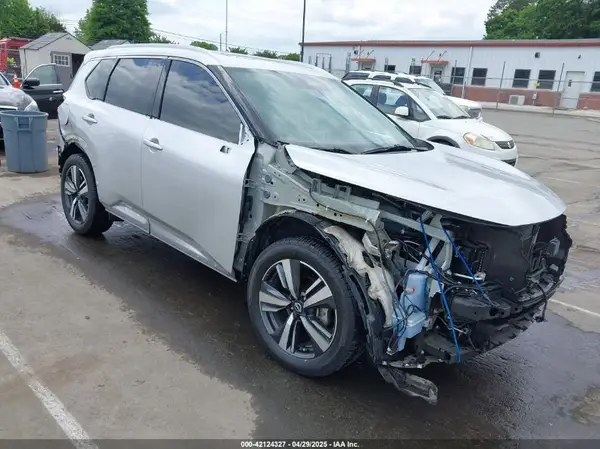 5N1BT3CA3NC716219 2022 NISSAN ROGUE - Image 1