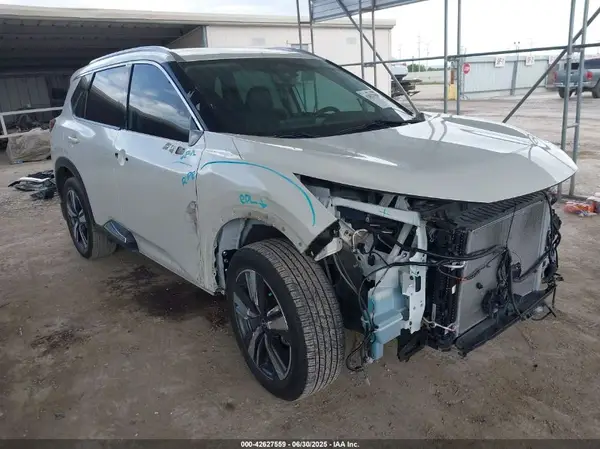 5N1BT3CA3NC727074 2022 NISSAN ROGUE - Image 1