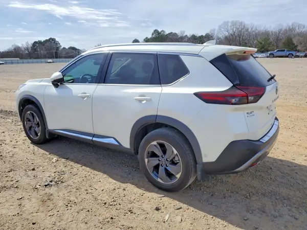 5N1BT3CA3PC778268 2023 NISSAN ROGUE - Image 2