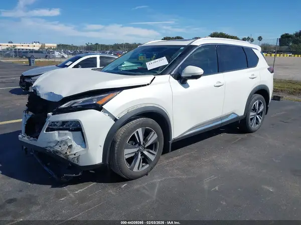5N1BT3CA3PC909098 2023 NISSAN ROGUE - Image 2