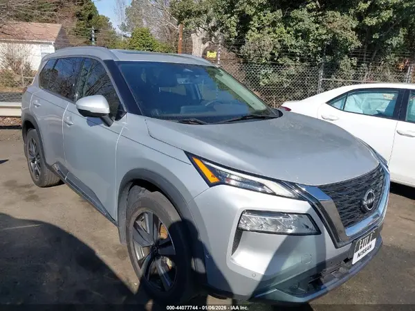 5N1BT3CA4NC714348 2022 NISSAN ROGUE - Image 1