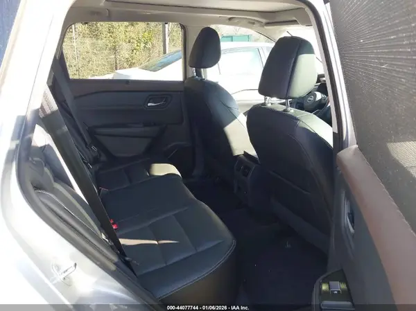 5N1BT3CA4NC714348 2022 NISSAN ROGUE - Image 8