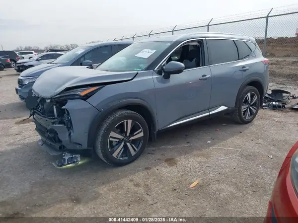 5N1BT3CA4PC867993 2023 NISSAN ROGUE - Image 2