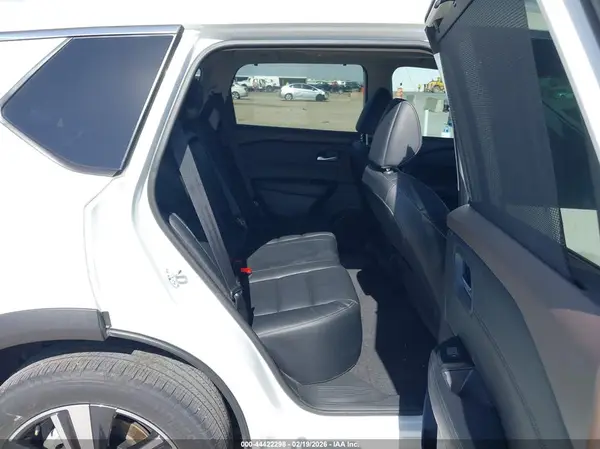 5N1BT3CA4PC895454 2023 NISSAN ROGUE - Image 8