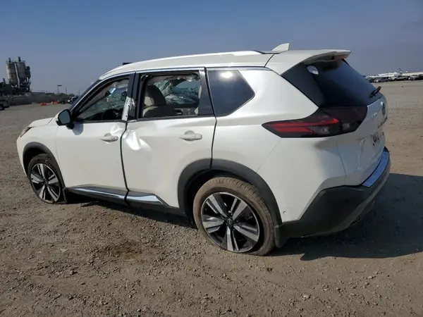 5N1BT3CA6PC675796 2023 NISSAN ROGUE - Image 2