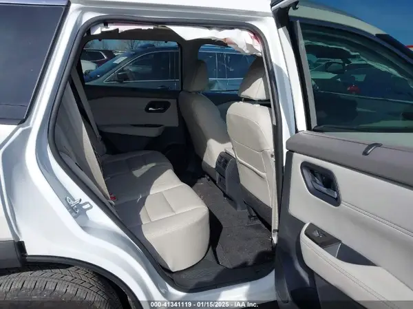 5N1BT3CA6PC933489 2023 NISSAN ROGUE - Image 8