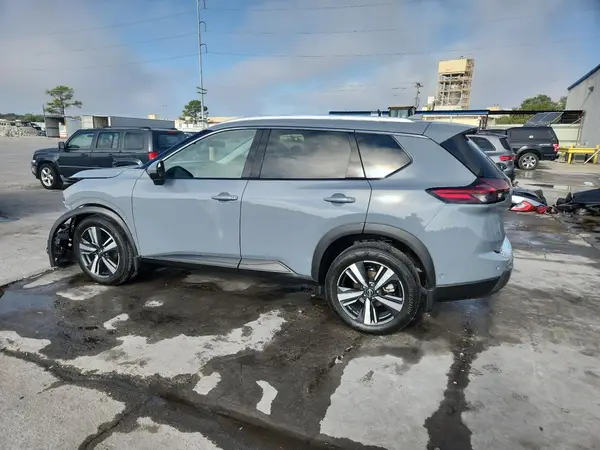 5N1BT3CA6RC714048 2024 NISSAN ROGUE - Image 2