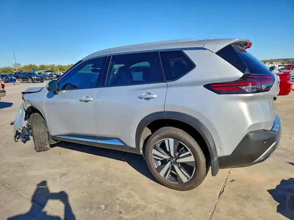 5N1BT3CA7NC731645 2022 NISSAN ROGUE - Image 2