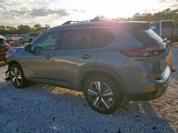 5N1BT3CA7RC737192 2024 NISSAN ROGUE - Image 2
