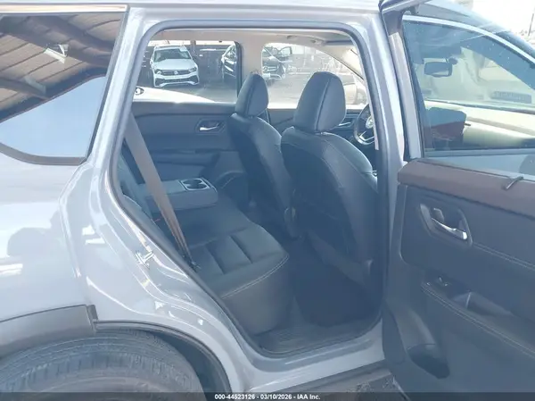 5N1BT3CA8PC925927 2023 NISSAN ROGUE - Image 8