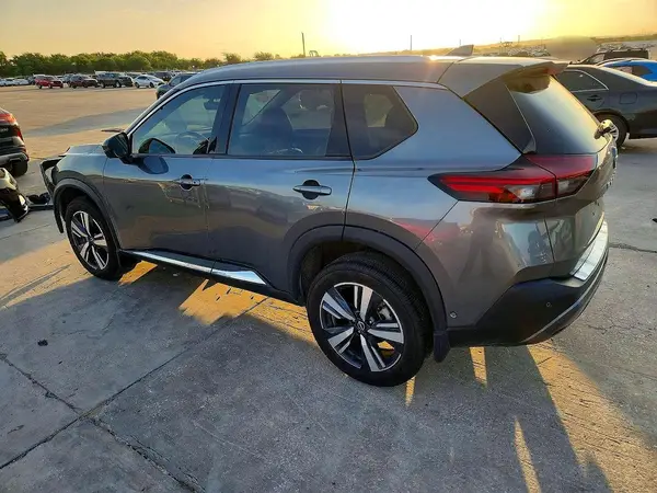 5N1BT3CAXPC827496 2023 NISSAN ROGUE - Image 2