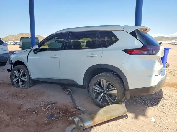 5N1BT3CAXRC734769 2024 NISSAN ROGUE - Image 2