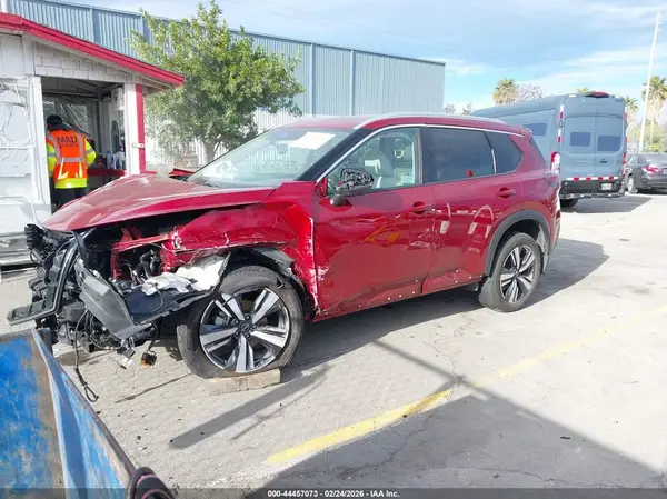 5N1BT3CB0PC821828 2023 NISSAN ROGUE - Image 2