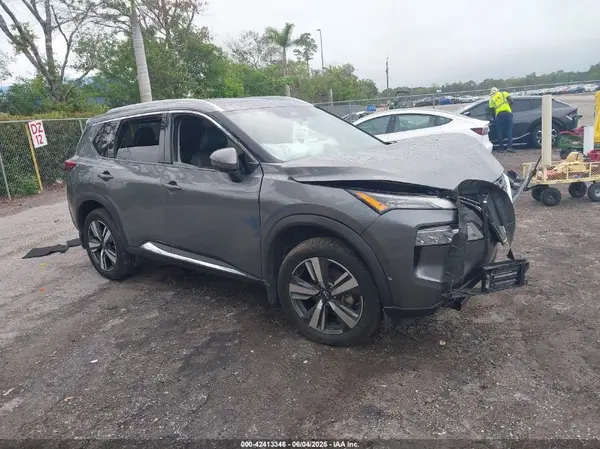 5N1BT3CB0PC834658 2023 NISSAN ROGUE - Image 1